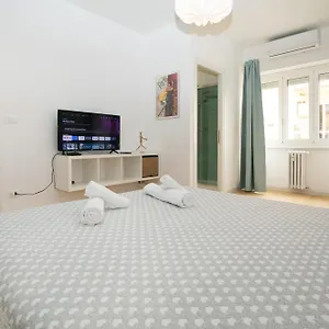  Apartamento Domus Appio Latino - Parco Appia Antica